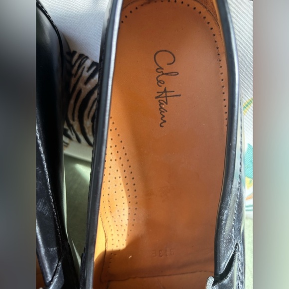 Cole Haan Men's Black Pinch Tassel Loafers Size 9.5 - Picture 4 of 6